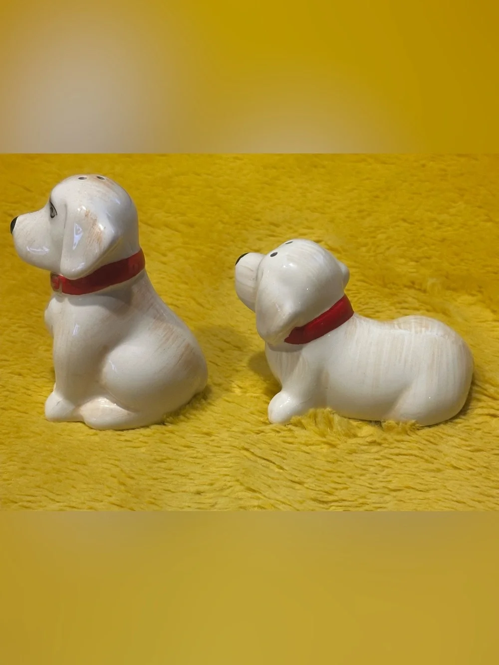 Dog Salt and Pepper Shakers Ceramic White Labrador Retriever Red Collar Vintage